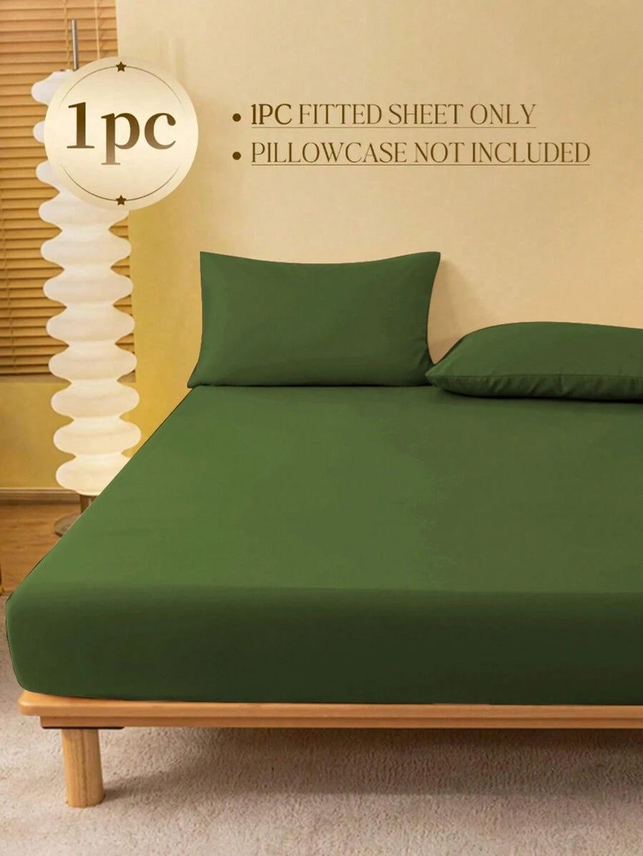 1pc Solid Color Fitted Sheet, Mattress Protector, Mattress Cover For Bed, Soft And Breathable, Deep Pocket Up To 11.8 Inch - Army Green