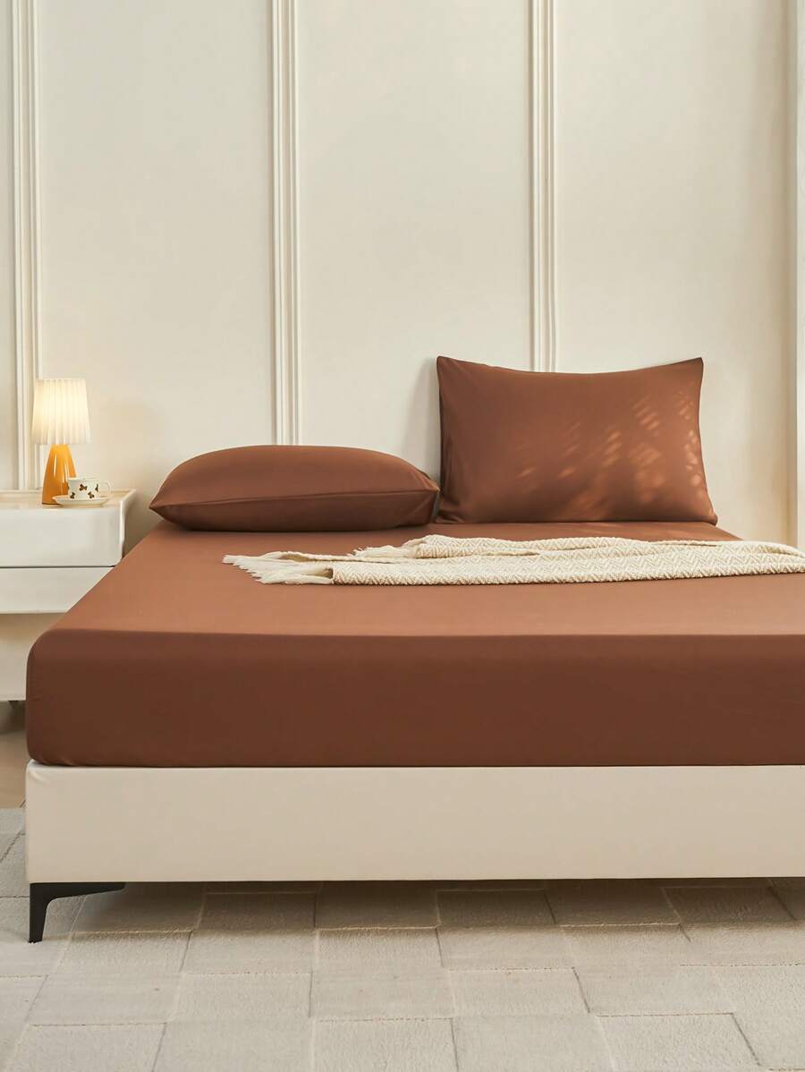 1pc Solid Color Fitted Sheet, Mattress Protector, Mattress Cover For Bed, Soft And Breathable, Deep Pocket Up To 11.8 Inch - Brown